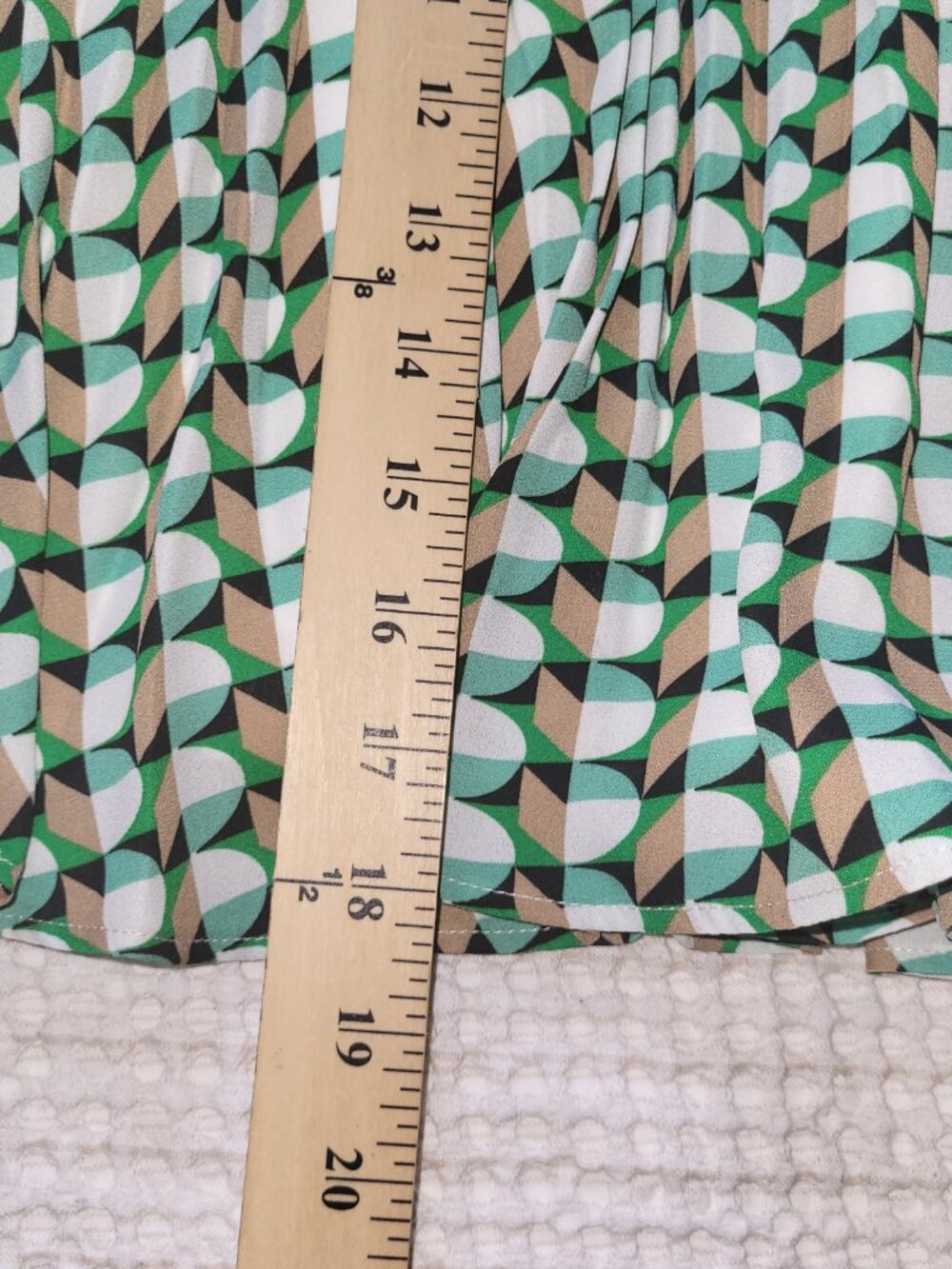 ON 34th Geometric Pleated Mini Skirt Size 6 Green White Retro Chic lined pull on - Picture 6 of 7